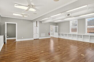 115 E Market St, Warrenton, NC for lease Interior Photo- Image 2 of 24