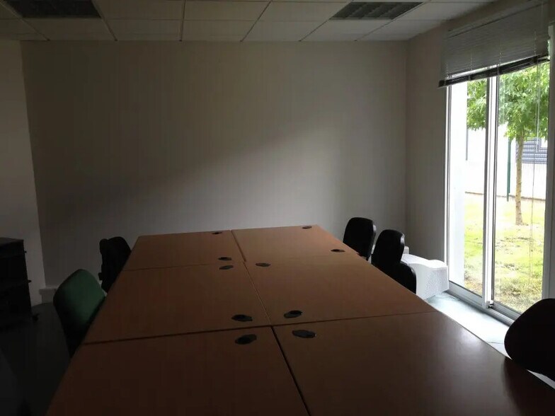Office in Nantes for lease - Interior Photo - Image 3 of 5