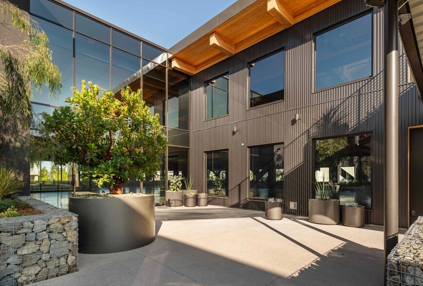 4204 Glencoe Ave, Marina Del Rey, CA for lease - Building Photo - Image 3 of 15