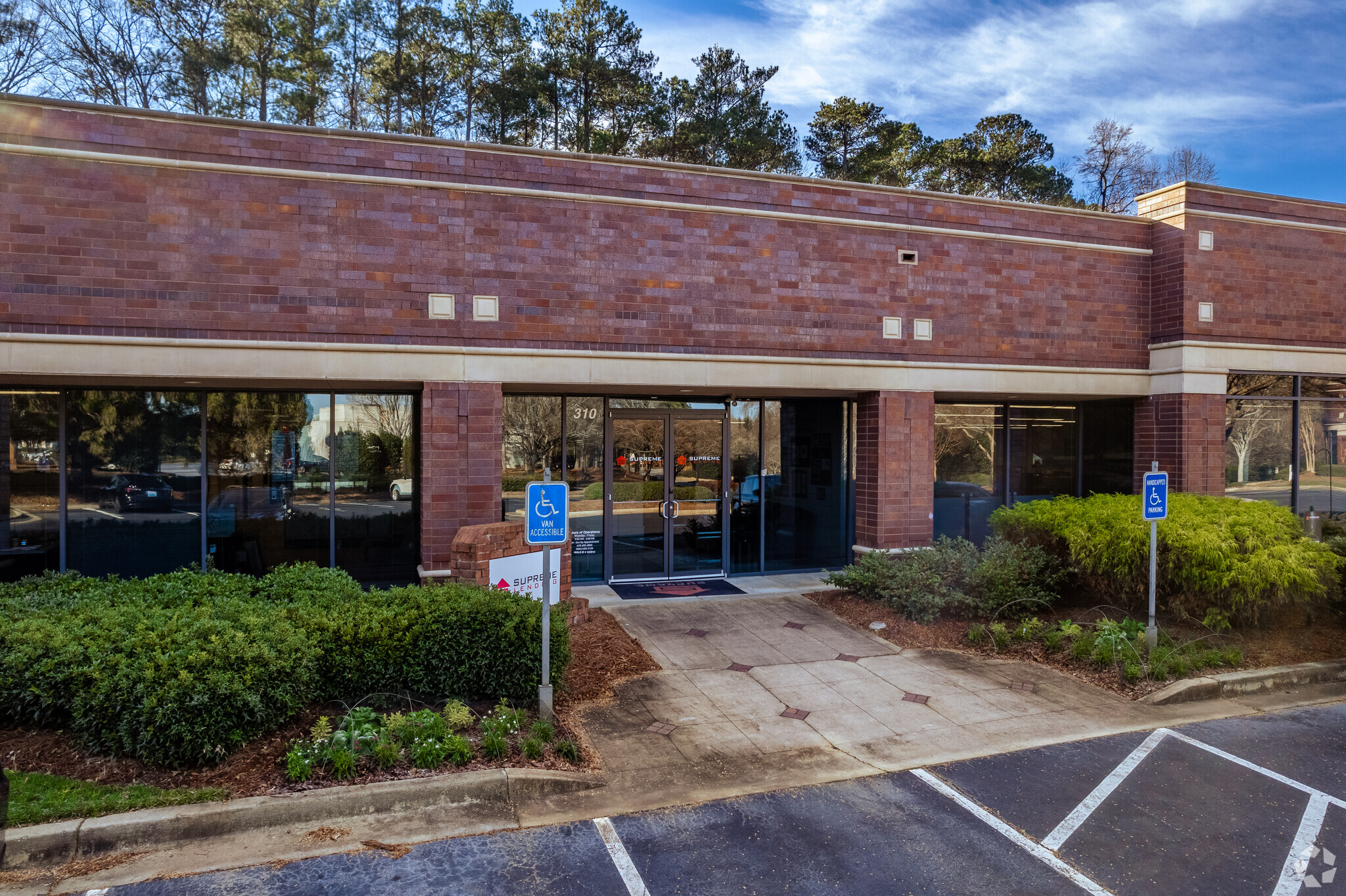 1000 Mansell Exchange W, Alpharetta, GA 30022 - Mansell Exchange Office ...