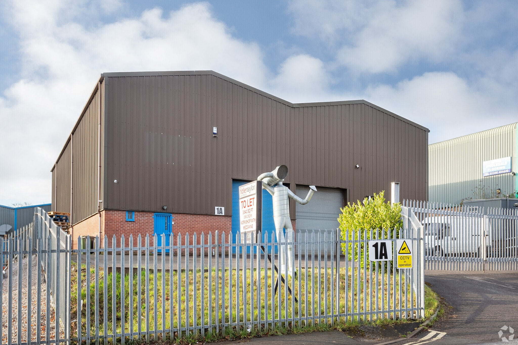 Foxwood Way, Chesterfield for sale Primary Photo- Image 1 of 1