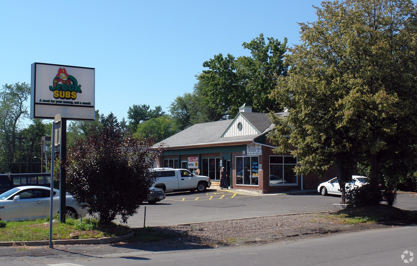 3511 Brewerton Rd, North Syracuse, NY 13212