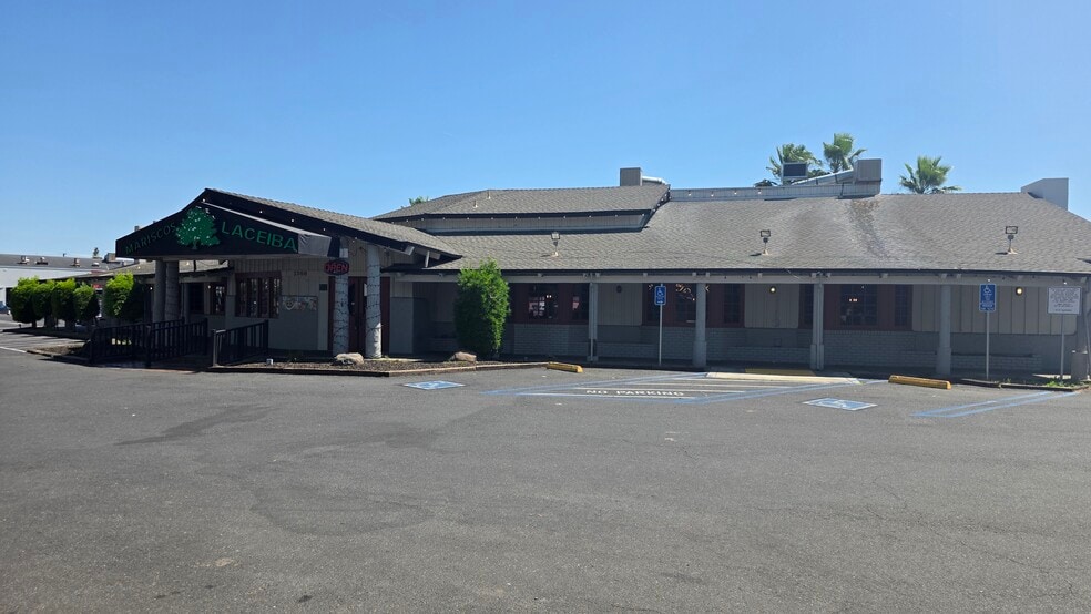 1300 McHenry Ave, Modesto, CA for sale - Building Photo - Image 3 of 18