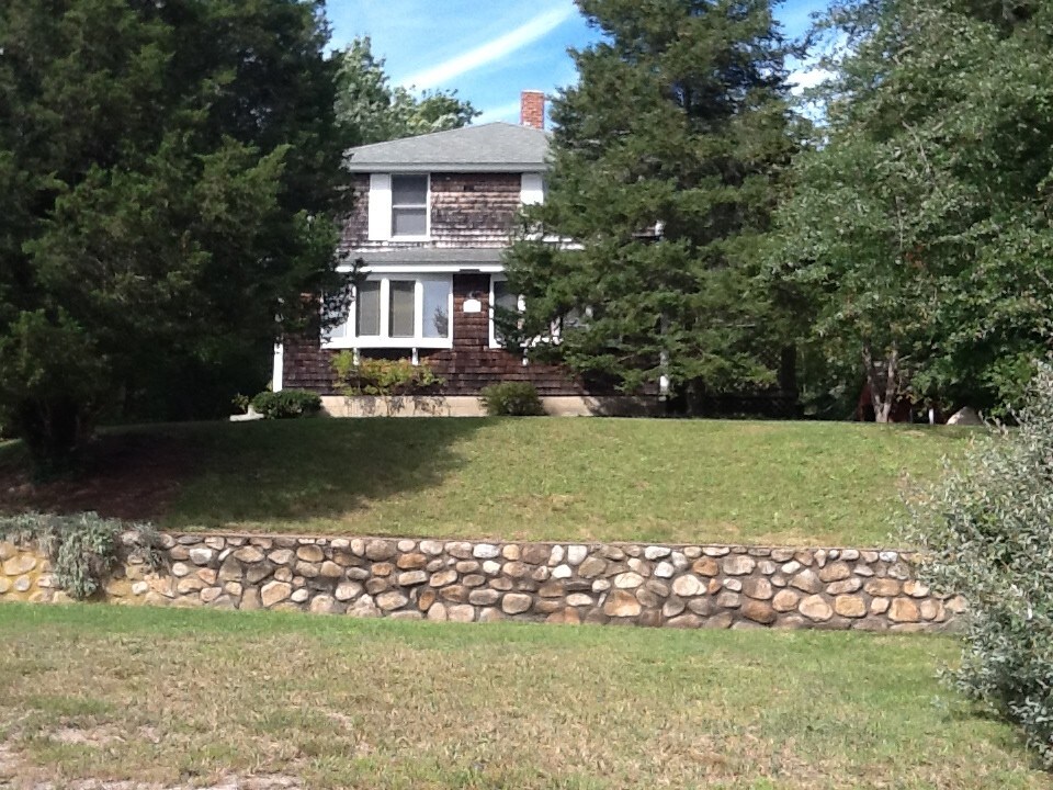 5209 Old Post Rd, Charlestown, RI 02813