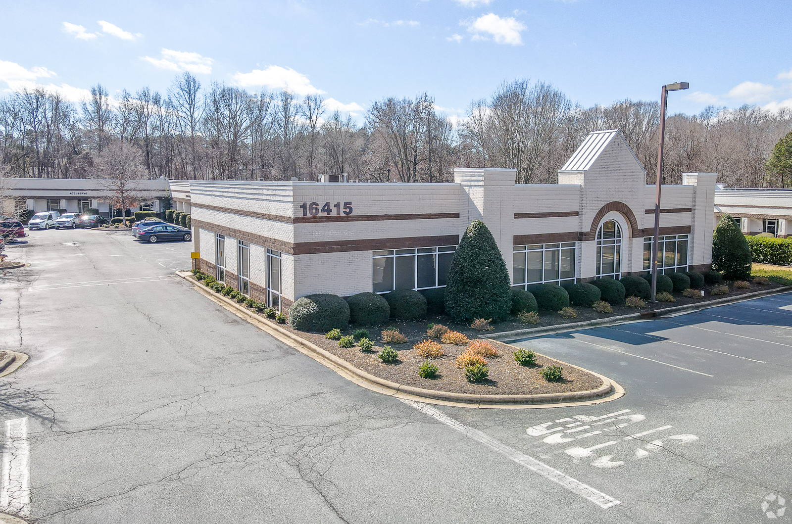 16415 Northcross Dr, Huntersville, NC for sale Primary Photo- Image 1 of 1