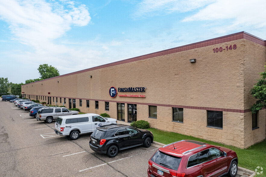 100-148 Osborne Rd NE, Fridley, MN for lease - Building Photo - Image 1 of 4