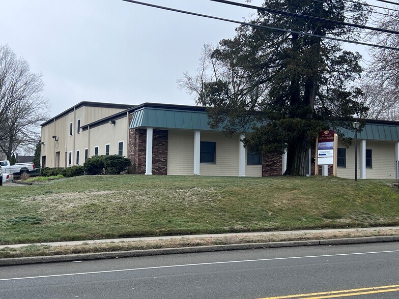 359 New Haven Ave, Milford, CT for sale - Building Photo - Image 1 of 1