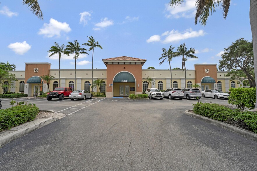 500 SE 15th St, Fort Lauderdale, FL for lease - Building Photo - Image 1 of 32