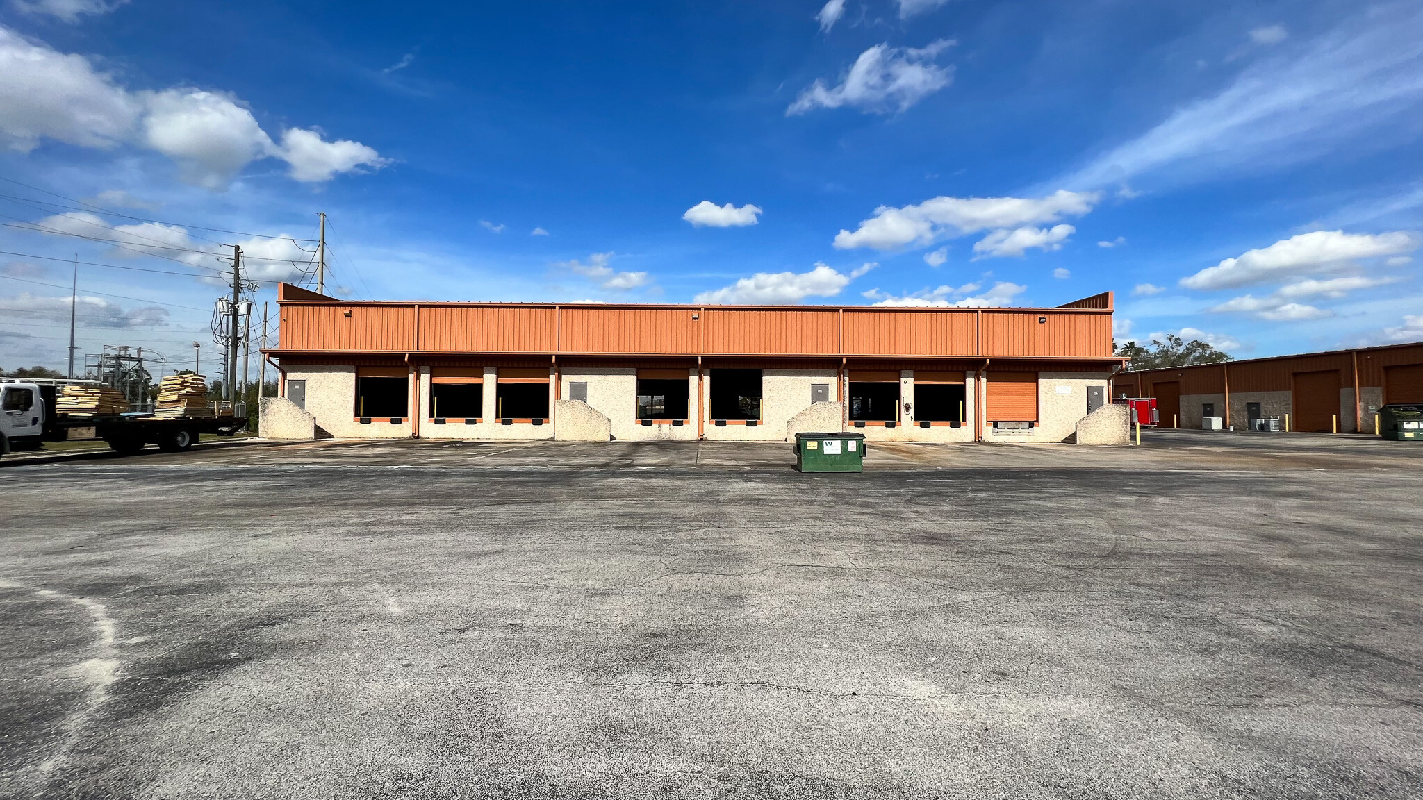 860-870 N Hoagland Blvd, Kissimmee, FL for sale Building Photo- Image 1 of 1