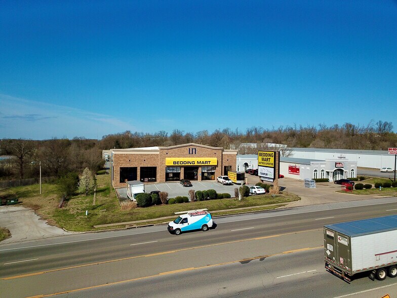 4260 S Thompson St, Springdale, AR for sale - Building Photo - Image 1 of 1