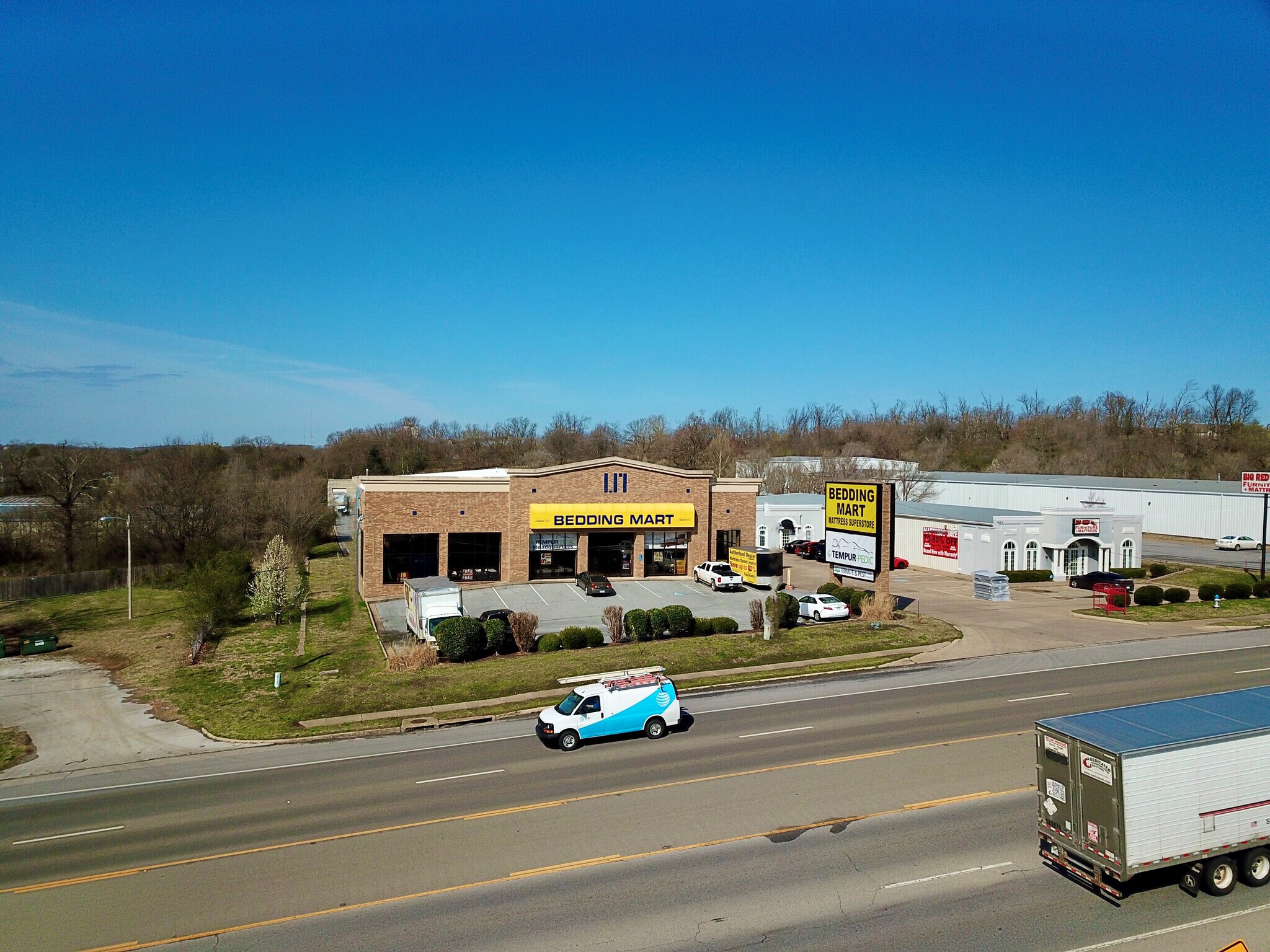 4260 S Thompson St, Springdale, AR for sale Building Photo- Image 1 of 1