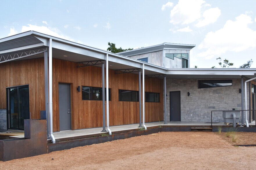 28706 Ranch Road 12, Dripping Springs, TX for sale - Primary Photo - Image 1 of 1