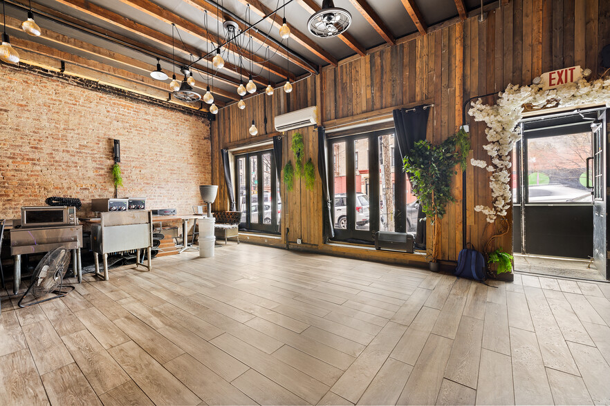 762 Franklin Ave, Brooklyn, NY for lease - Interior Photo - Image 1 of 7