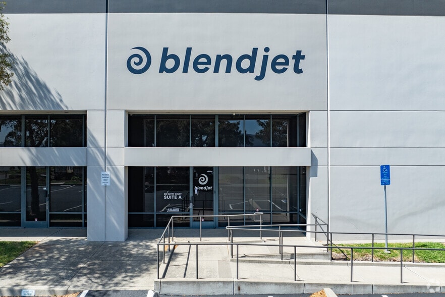 535 Getty Ct, Benicia, CA for lease - Building Photo - Image 3 of 5