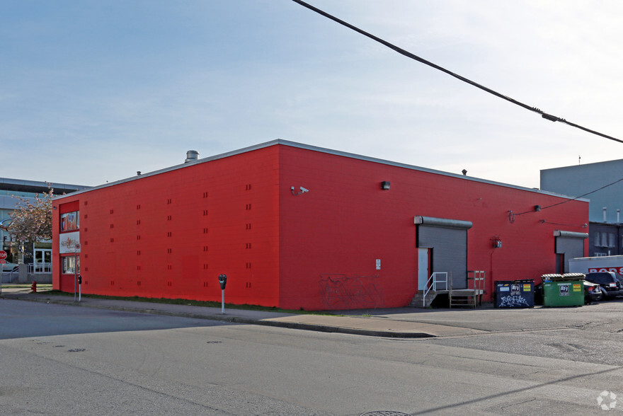 1701 W 3rd Ave, Vancouver, BC for lease - Building Photo - Image 3 of 6