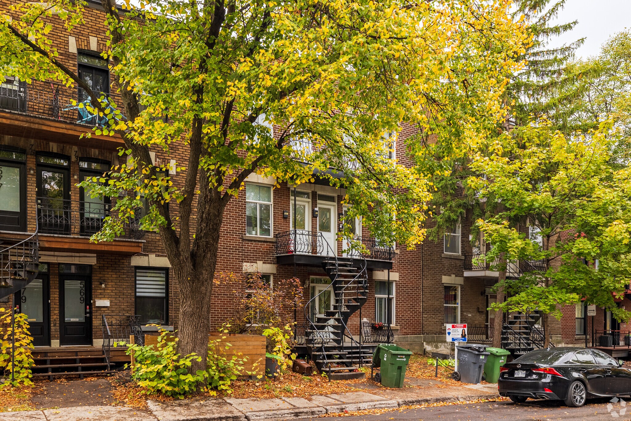 559-567 Vimont, Montréal, QC for sale Primary Photo- Image 1 of 4