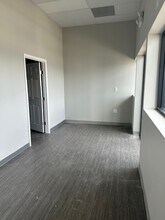 701 Pin Oak Rd, Katy, TX for lease Interior Photo- Image 2 of 16