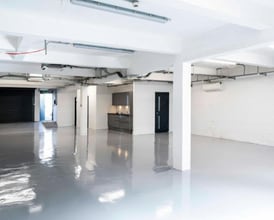 10 Cullen Way, London for lease Interior Photo- Image 2 of 2