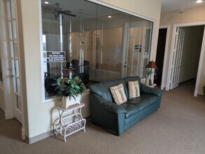 16955 Walden Rd, Montgomery, TX for lease Building Photo- Image 1 of 6