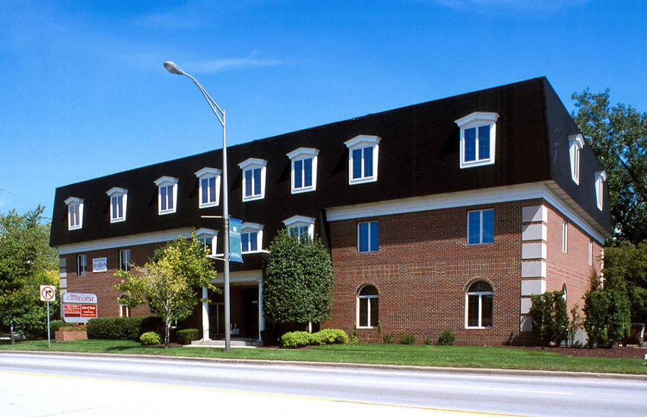 9401 S Pulaski Rd, Evergreen Park, IL for sale - Primary Photo - Image 1 of 16