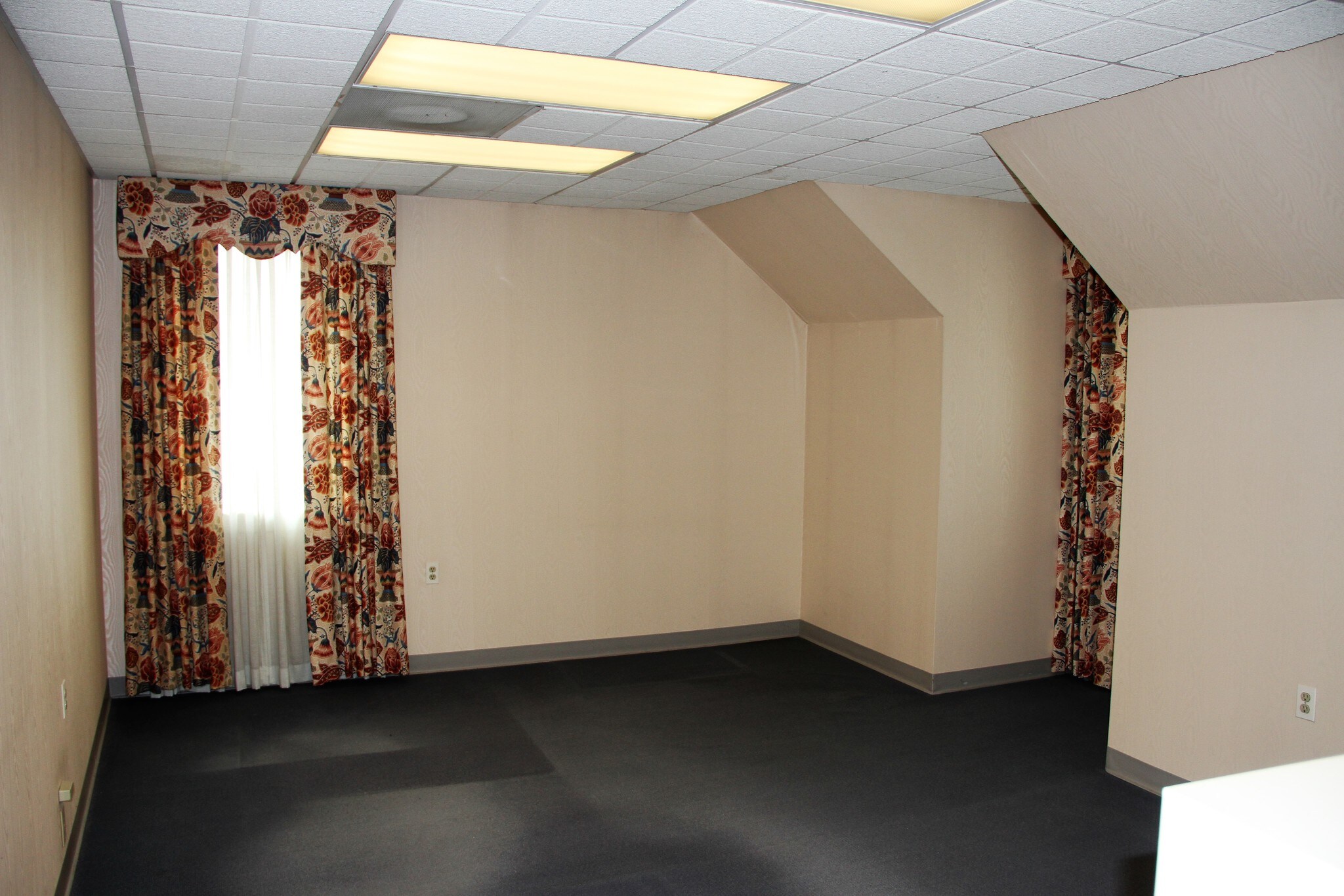 29 Keyes Ferry Rd, Charles Town, WV 25414 29 Keyes Ferry Road