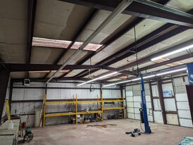 Warehouse/Office Sale in Mills River - Warehouse