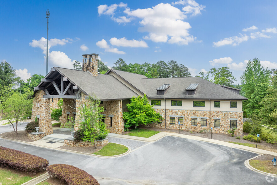 2641 Rocky Ridge Ln, Vestavia Hills, AL for sale - Building Photo - Image 1 of 1