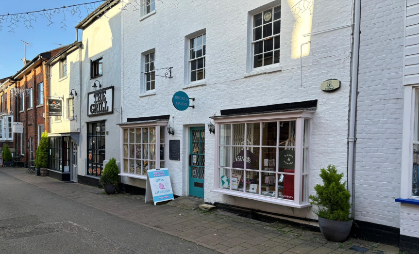 13 Market Row, Saffron Walden for lease - Primary Photo - Image 1 of 1