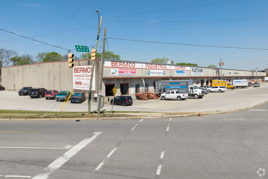 3230 Messer Airport Hwy, Birmingham, AL for lease - Building Photo - Image 2 of 5