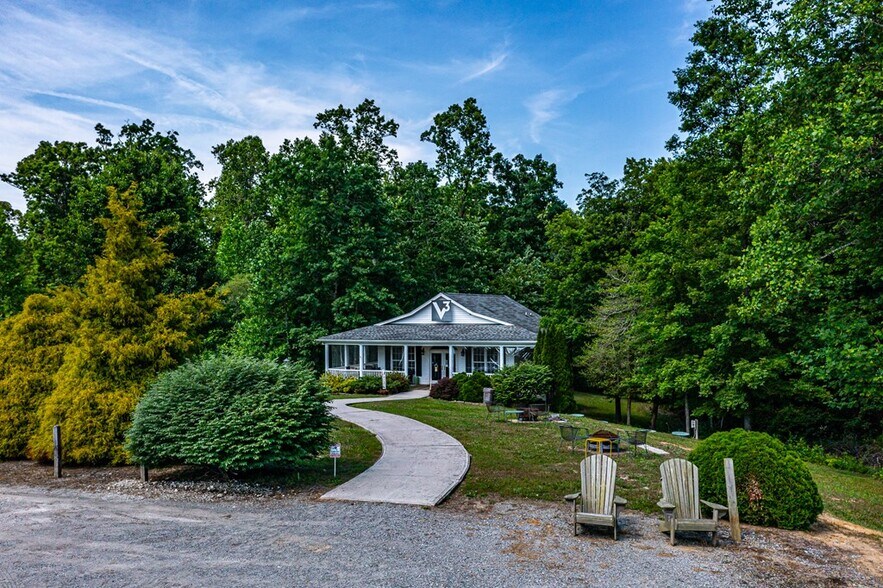3138 Jessie DuPont Memorial Hwy, Heathsville, VA for sale - Primary Photo - Image 1 of 1