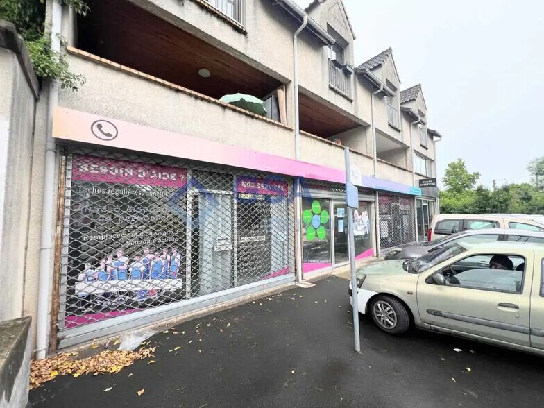 Retail in Ris-Orangis for sale - Building Photo - Image 1 of 7