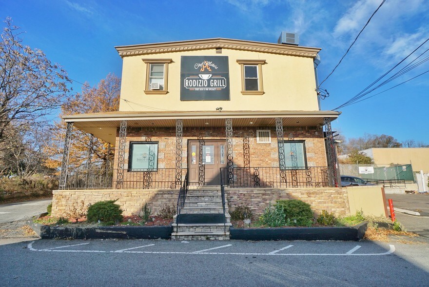 35 Androvette St, Staten Island, NY for sale - Building Photo - Image 1 of 1