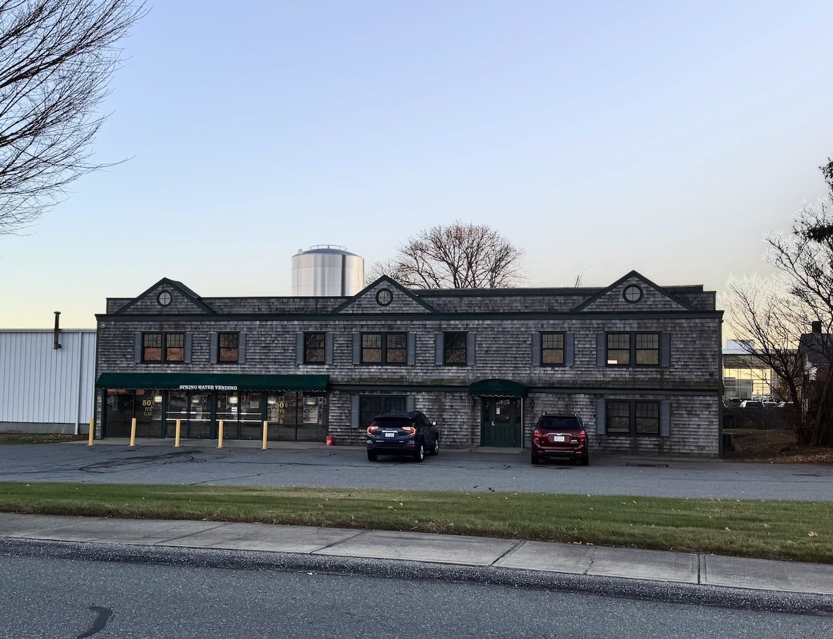 1259 W Main Rd, Middletown, RI for lease Primary Photo- Image 1 of 9