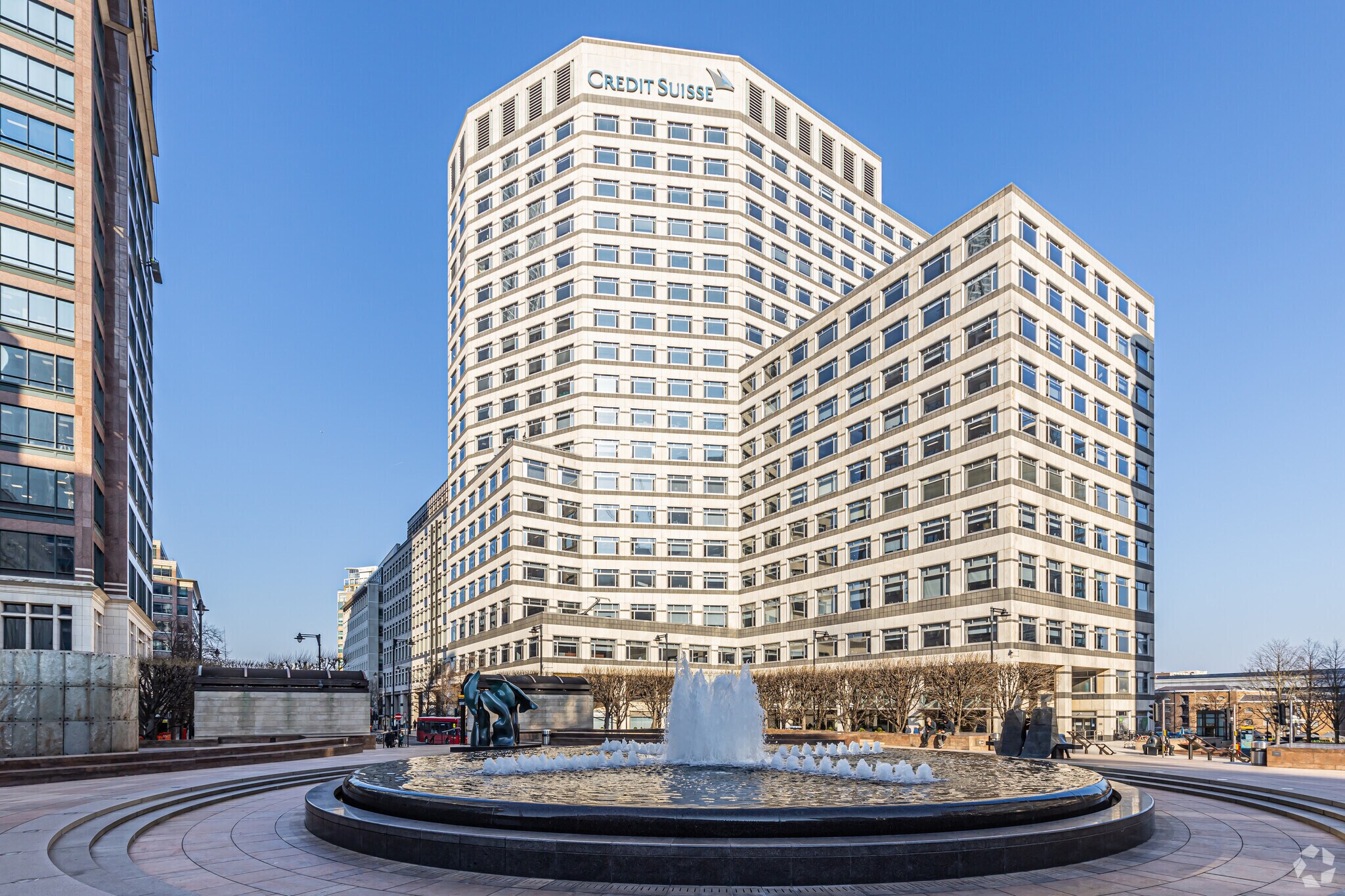 1 Cabot Sq, London for sale Primary Photo- Image 1 of 1
