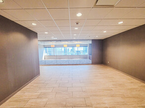 301 W Bay St, Jacksonville, FL for lease Interior Photo- Image 1 of 7