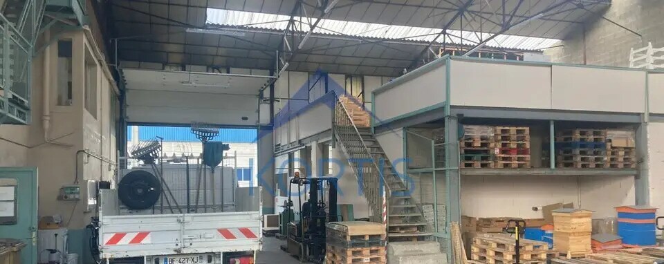 Flex in Villefranche-sur-Saône for lease - Interior Photo - Image 2 of 2