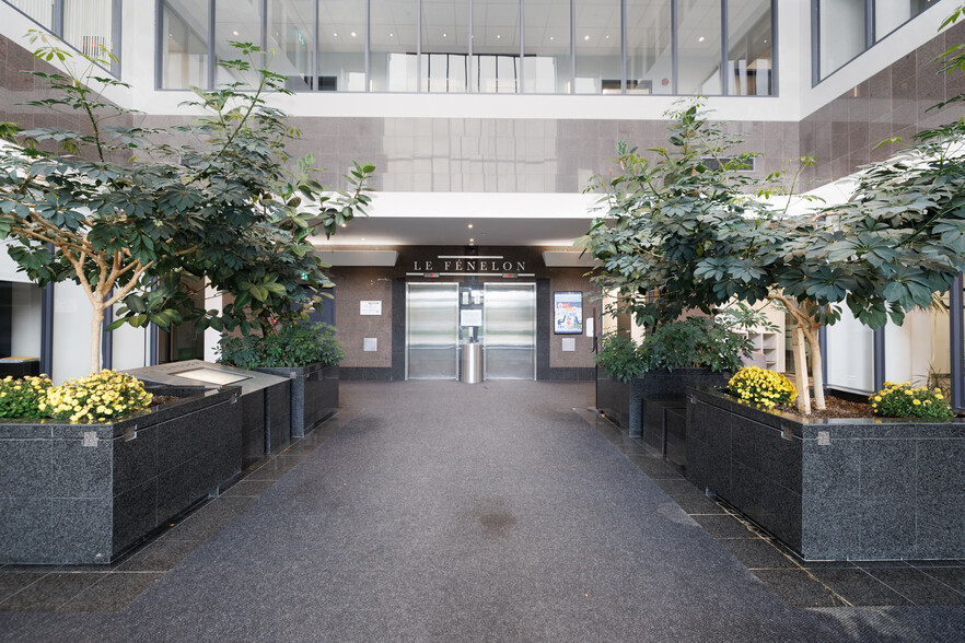 455 Boul Fénelon, Dorval, QC for lease - Lobby - Image 3 of 4