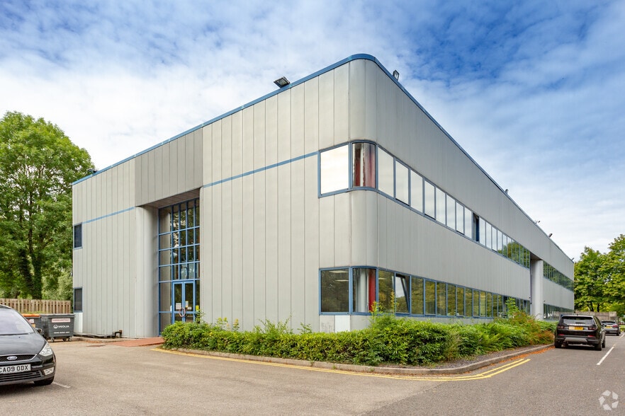 William Brown Clos, Cwmbran for lease - Primary Photo - Image 1 of 3