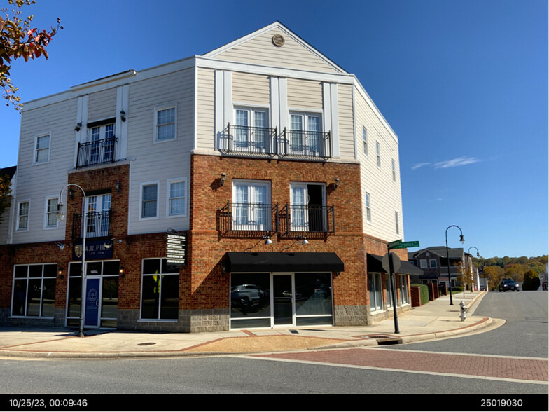 1601 Enterprise Dr, Lynchburg, VA for lease - Building Photo - Image 2 of 2