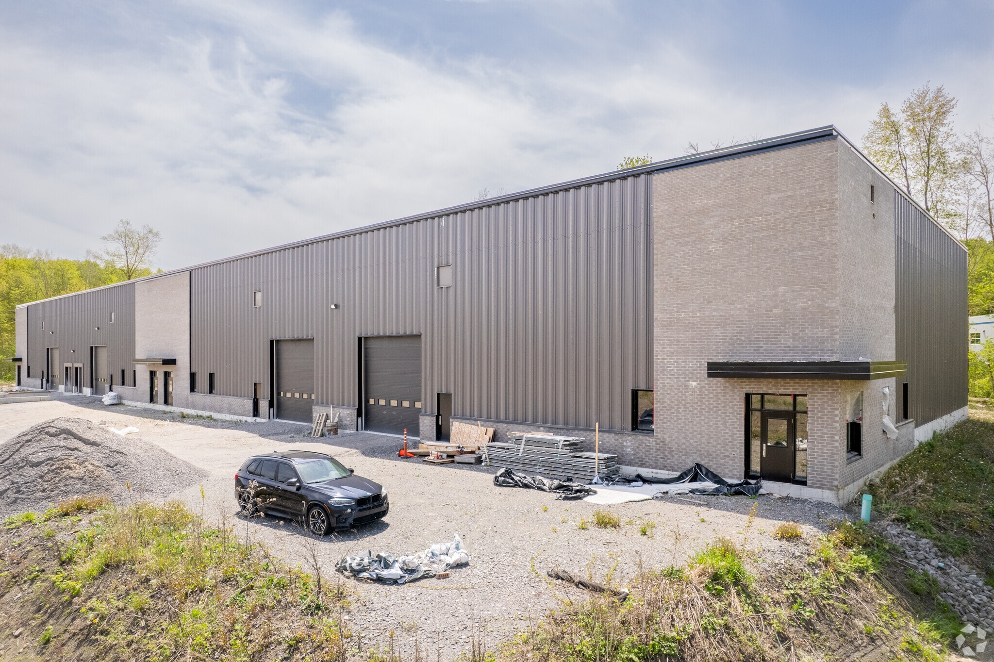 5515 Av Pierre-Dansereau, Salaberry-de-valleyfield, QC for sale Primary Photo- Image 1 of 1