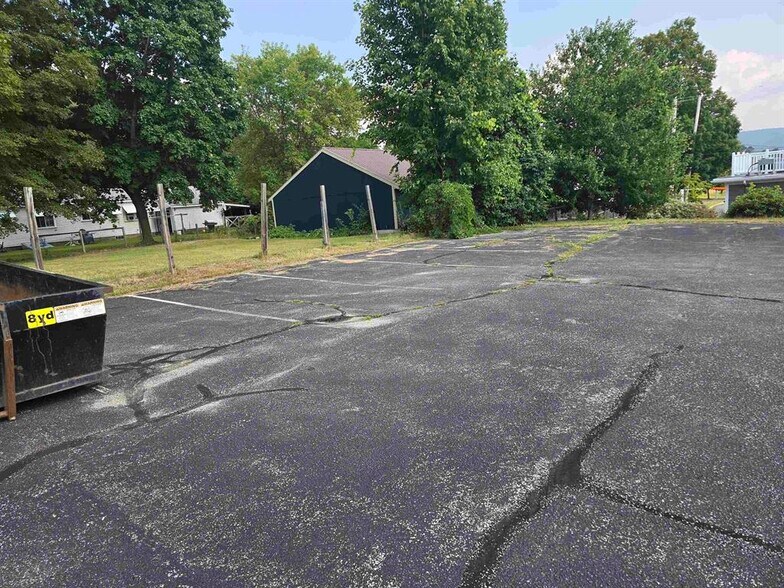 198 Washington St, Claremont, NH for sale - Building Photo - Image 3 of 24