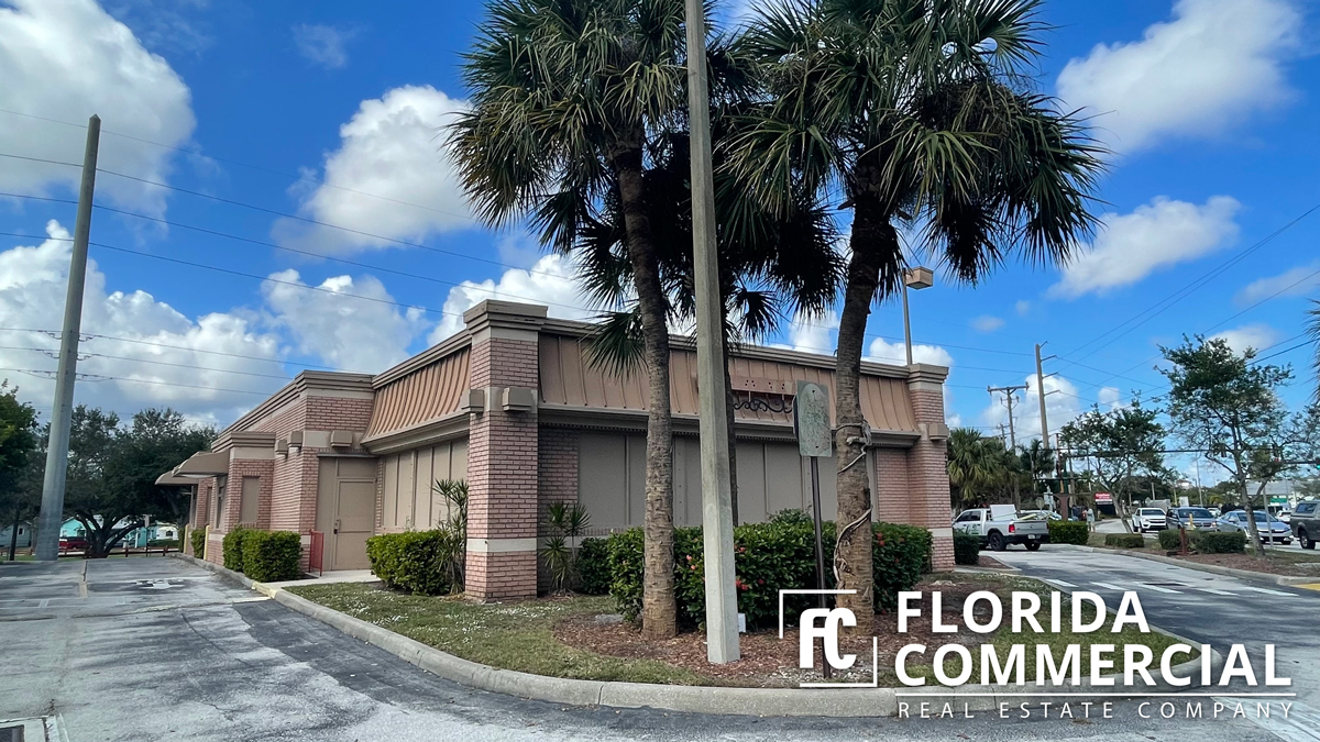 726 SW Federal Hwy, Stuart, FL for lease Building Photo- Image 1 of 18