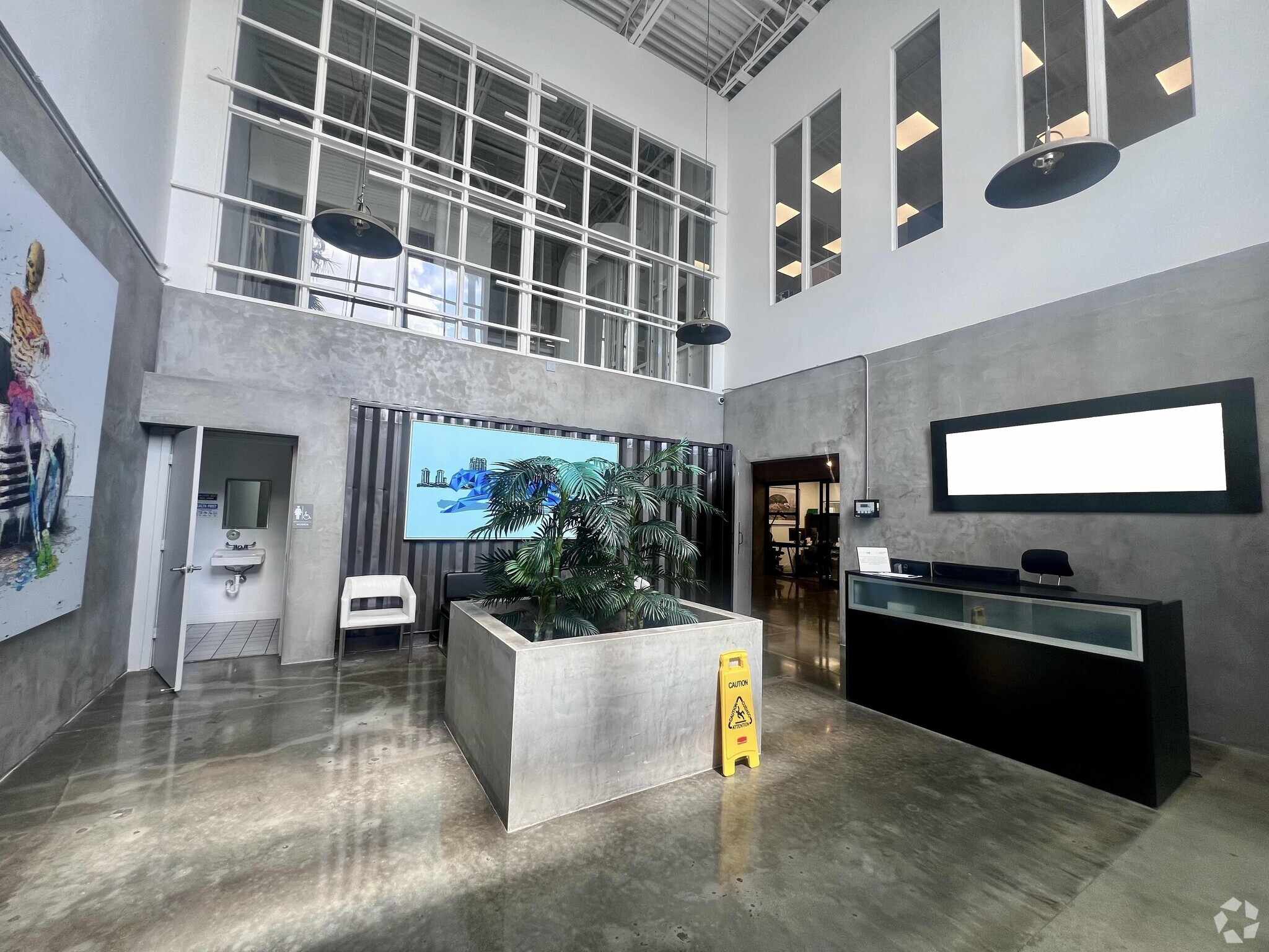 7620 NW 25th St, Miami, FL for lease Lobby- Image 1 of 15