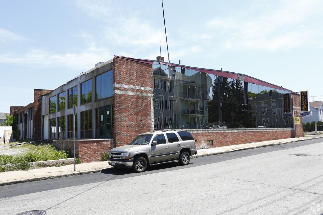 688698 Rodman St, Fall River, MA 02721