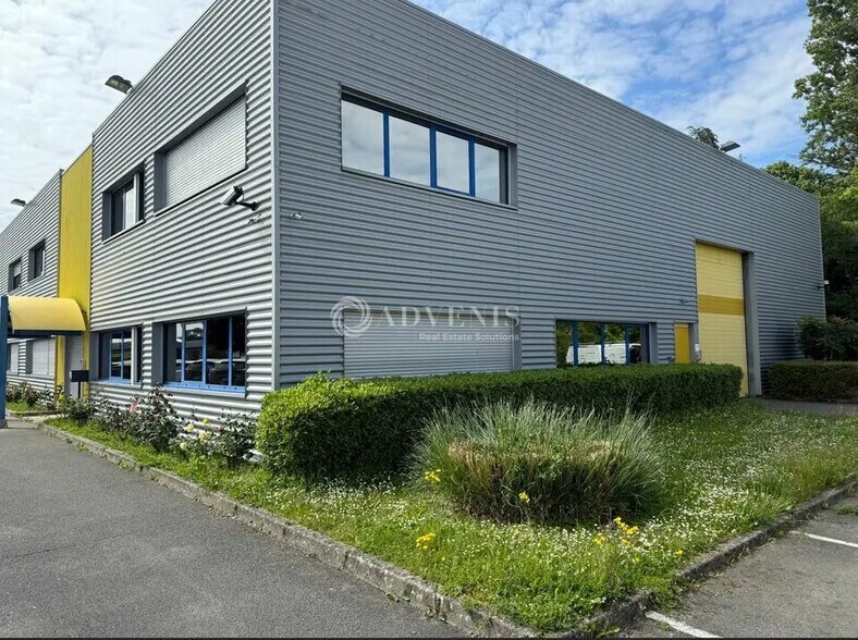 Flex in La Chapelle-Saint-Mesmin for lease - Building Photo - Image 1 of 8
