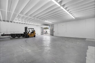 8145 NW 33rd St, Doral, FL for lease Interior Photo- Image 1 of 11