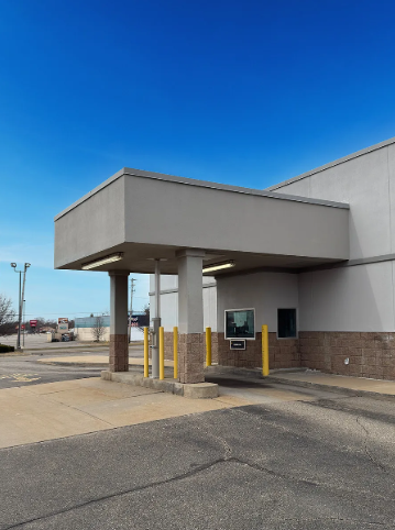 5014 Clio Rd, Flint, MI for lease - Building Photo - Image 3 of 10