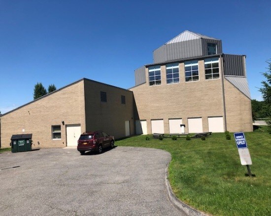 31 Mount Ebo Rd N, Brewster Village, NY for sale - Building Photo - Image 1 of 1