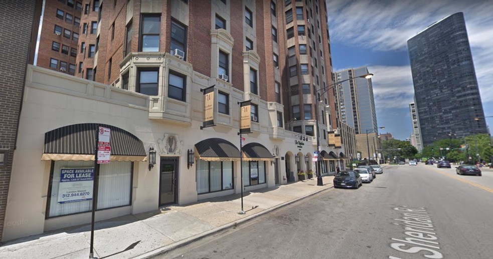 5240 N Sheridan Rd, Chicago, IL for lease - Building Photo - Image 1 of 29