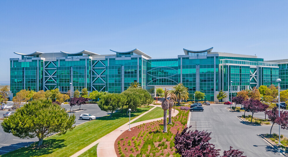 1400 Seaport Blvd, Redwood City, CA for sale - Primary Photo - Image 1 of 1